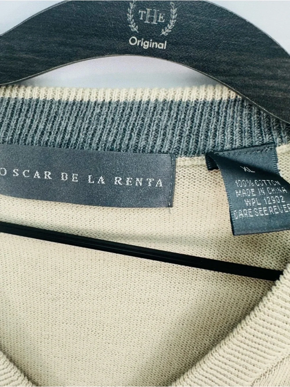 fall 10 Oscar de la Renta Men's V-Neck Sweater Vest Tan Textured Argyle XL